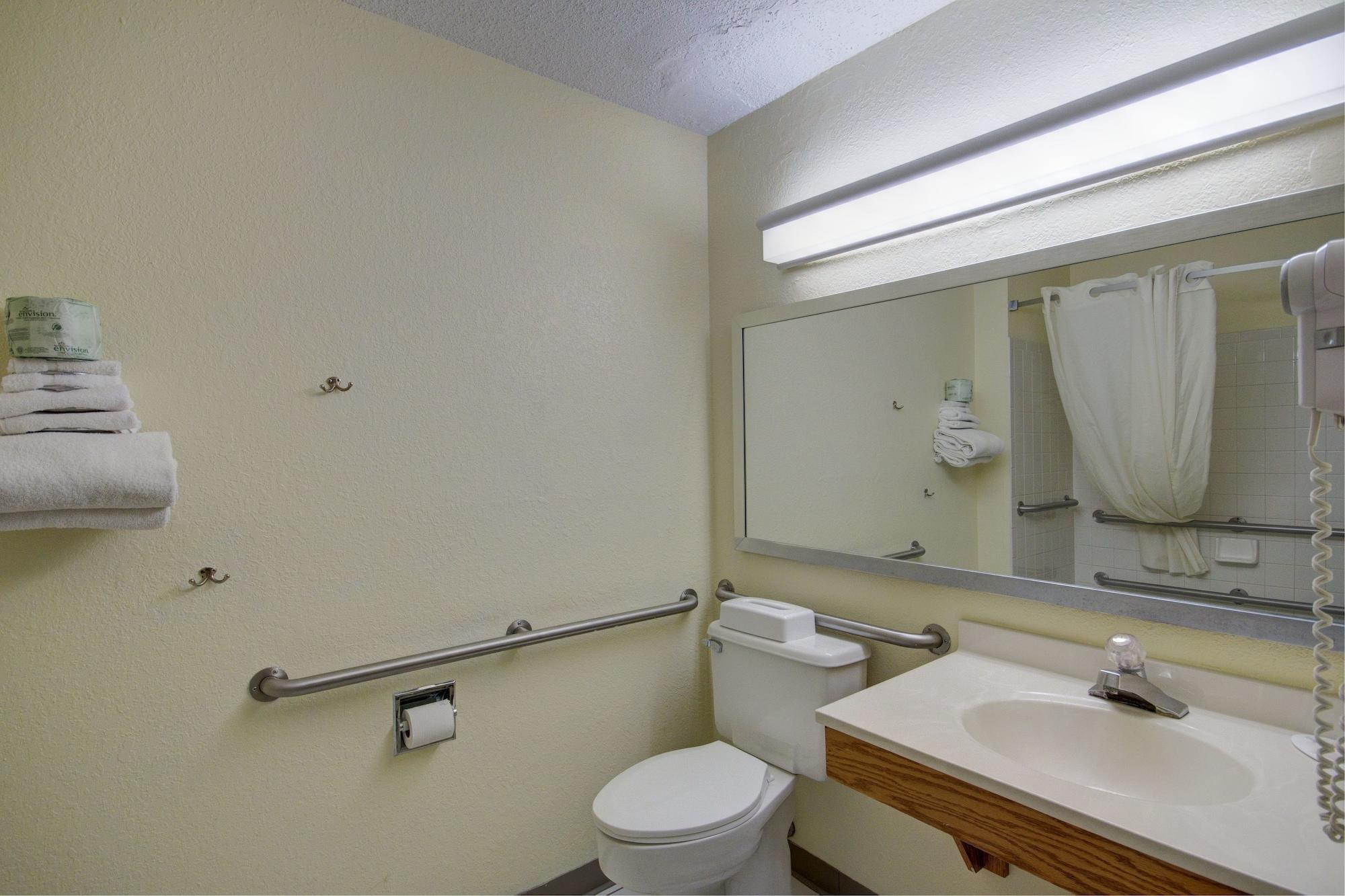 Motel Super 8 By Wyndham 2*