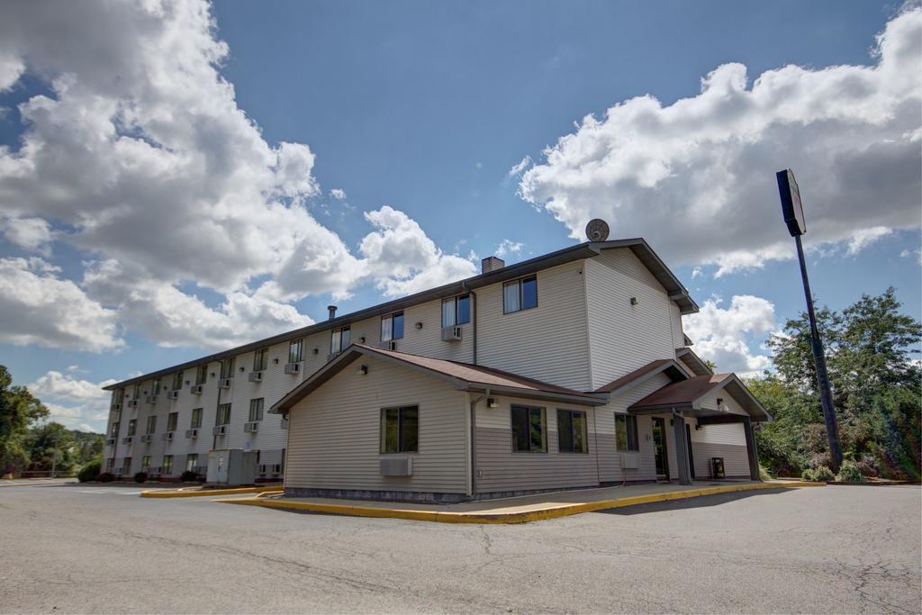 Motel Super 8 By Wyndham