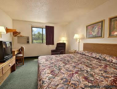Super 8 By Wyndham 2*