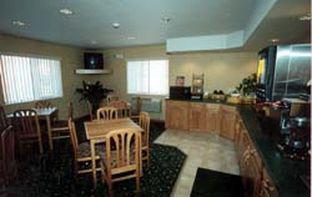 Super 8 By Wyndham Motel 2*