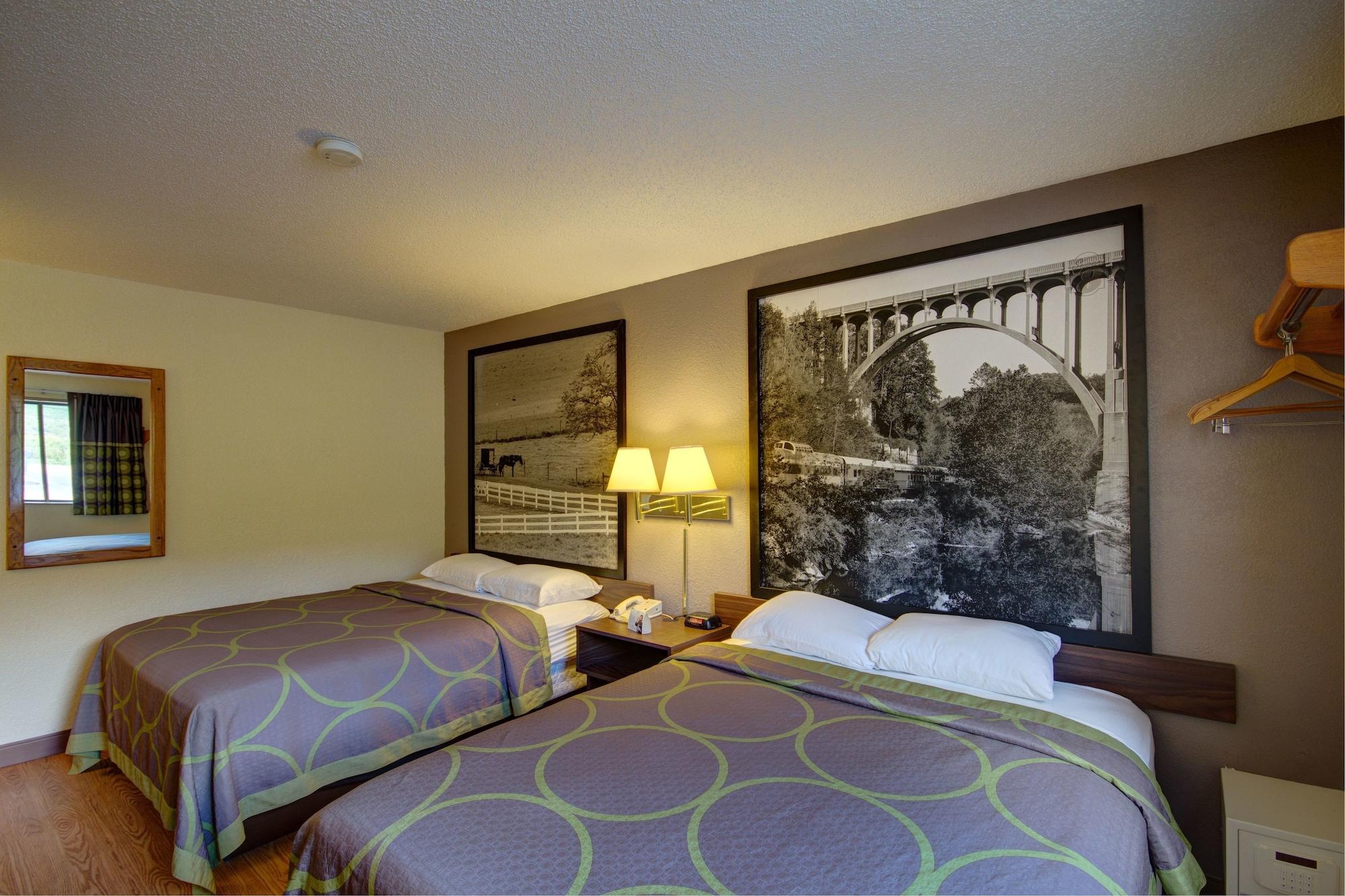 Super 8 By Wyndham Motel 2*